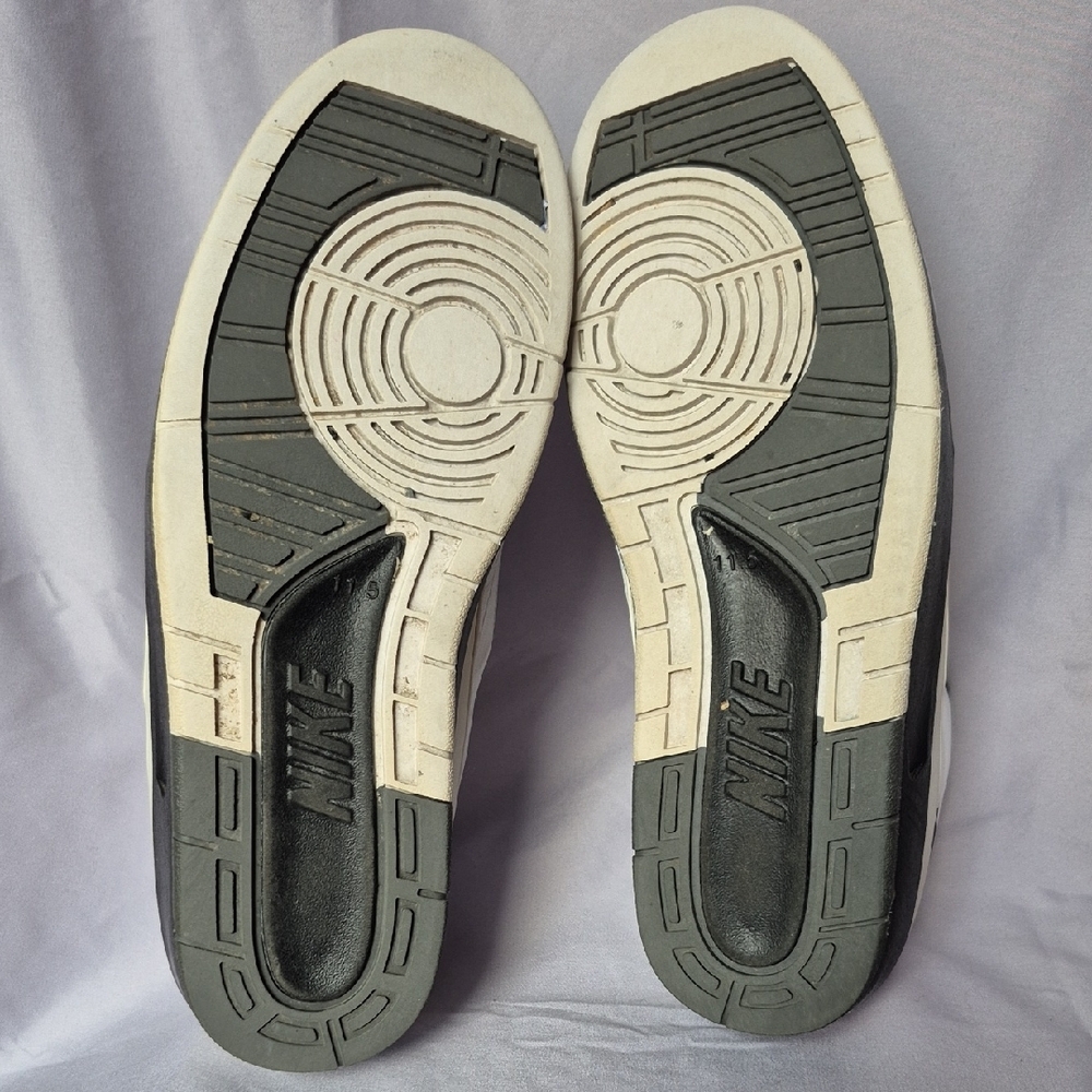 Air Jordan Retro 2 Wing It Sneakers Men's 11.5 - Picture 15 of 16